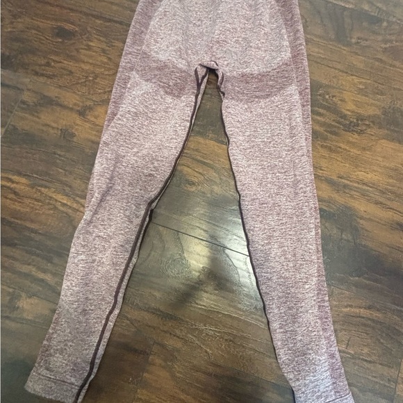🔥GYMSHARK Flex Leggings- S (winterberry) tag is gone so see pics for size. - Picture 3 of 7